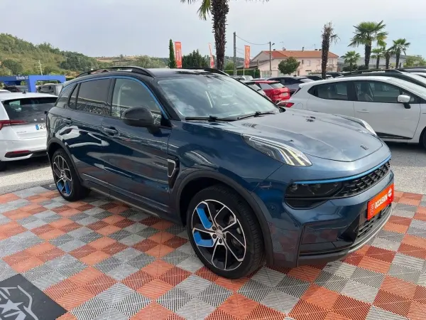 LYNK & CO 01 1.5 HYBRIDE PHEV 261 GPS Toit Caméra JA 18" - Photo 3