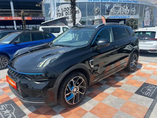 LYNK & CO 01