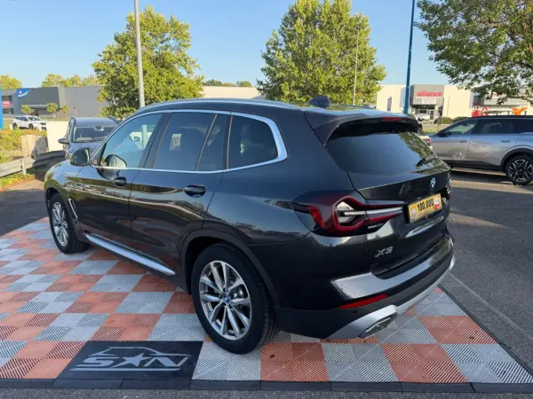 BMW X3 XDRIVE 30e 292 BVA8 BUSINESS DESIGN CUIR GPS Toit Caméra - Photo 4
