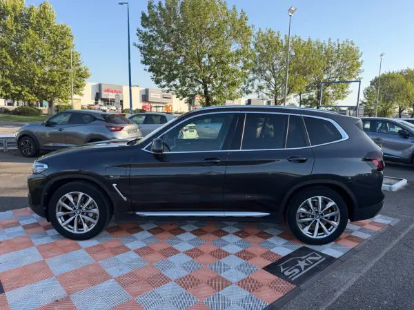BMW X3 XDRIVE 30e 292 BVA8 BUSINESS DESIGN CUIR GPS Toit Caméra - Photo 3